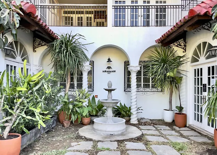 Miranamin M A P I L I G - Private In Historic With Unique View, Self-service Breakfast, Indoor Plunge Pool, Rooftop, Shared Kitchen Apartment