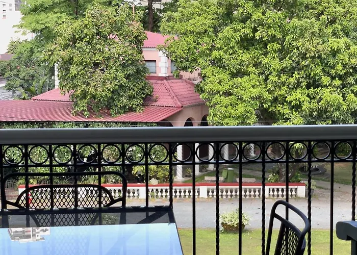 Miranamin M A P I L I G - Private In Historic With Unique View, Self-service Breakfast, Indoor Plunge Pool, Rooftop, Shared Kitchen *