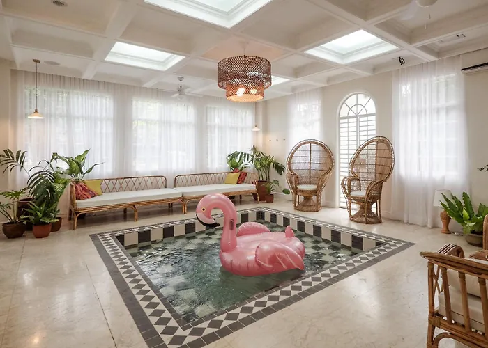 Miranamin M A P I L I G - Private In Historic With Unique View, Self-service Breakfast, Indoor Plunge Pool, Rooftop, Shared Kitchen Apartment